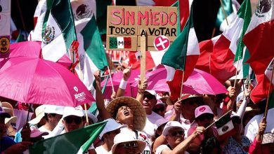 Queretaro Marea Rosa.jpg
