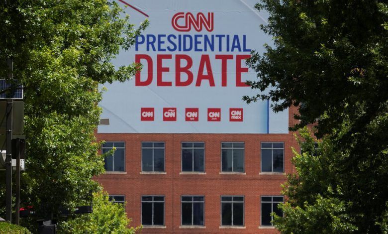 25pol Debate Attacks Topart Jwcl Facebookjumbo.jpg