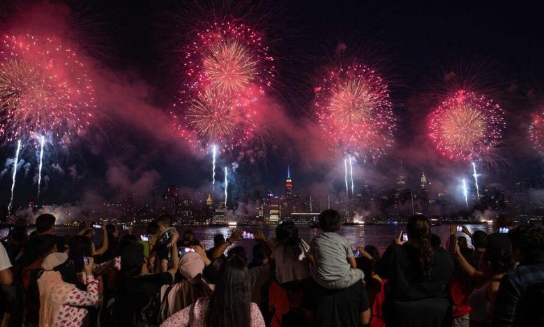 01tvcol Fireworks Wgtc Facebookjumbo.jpg