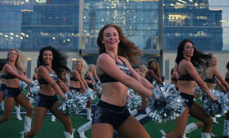 08cowboy Cheerleaders4 Qblp Facebookjumbo.jpg