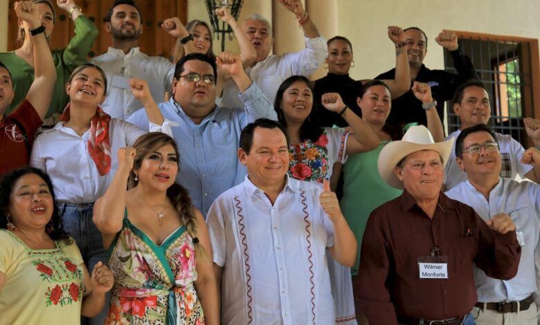 Huacho Y Diputados.jpeg