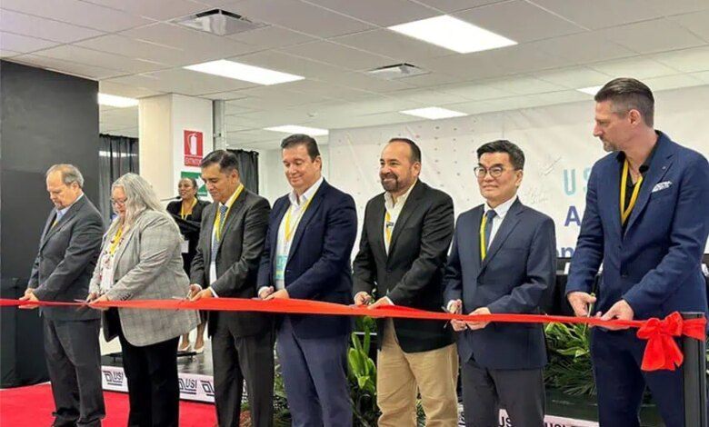 Usi Tonala Plant Opening Usi.jpg