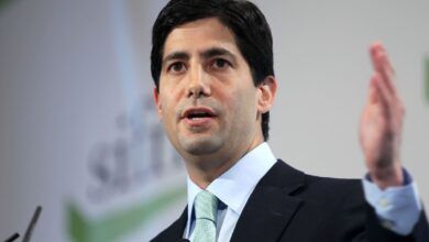 104741046 Gettyimages 106636122 Kevin Warsh.jpg
