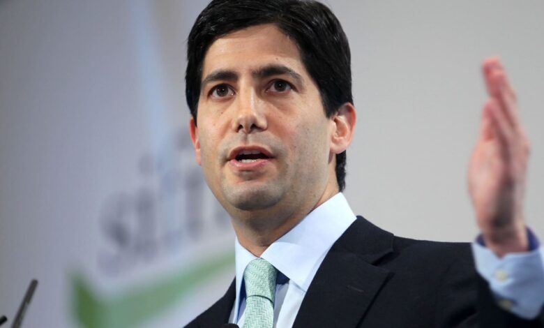 104741046 Gettyimages 106636122 Kevin Warsh.jpg