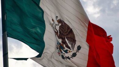 939123 Bandera De Mexico Rota 3 Impreso.jpg