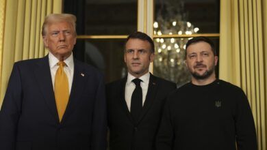 108072864 1733591895839 Trumptrio.jpg