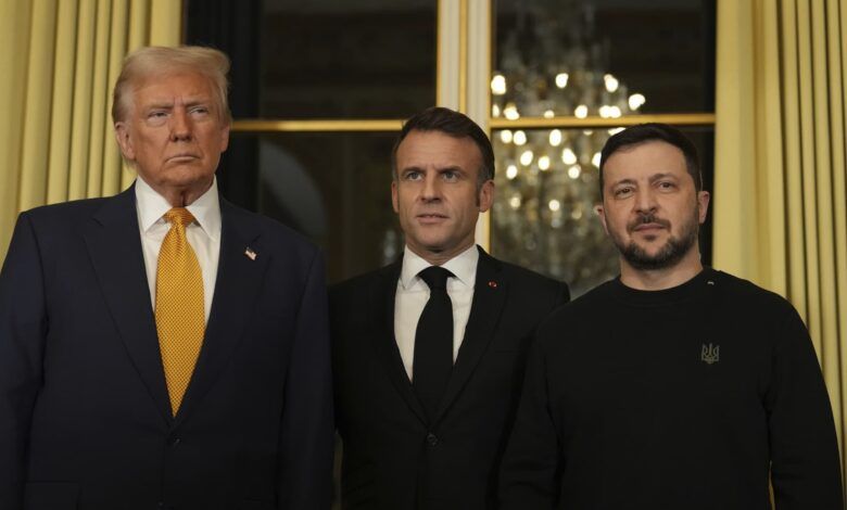 108072864 1733591895839 Trumptrio.jpg