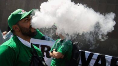 971253 Manifestacion Pro Vapeo Diputados 4 Impreso.jpg