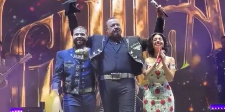 Pepe Aguilar, Angelar Aguilar Y Leonardo Aguilar