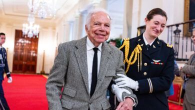 04rl Pres Medal Lmqz Facebookjumbo.jpg