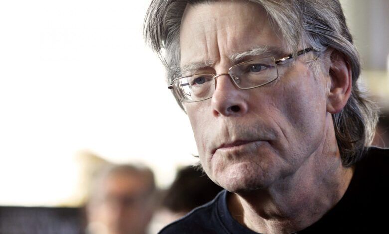 Hipertextual Stephen King Fan Absoluto Casa Papel Especialmente Su 3a Temporada 2019953000 Scaled 1.jpeg