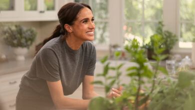 11st meghan sussex surname 01 mwqv facebookjumbo.jpg