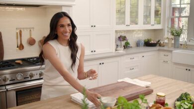 28meghan Markle Netflix Explainer Pvqz Facebookjumbo.jpg