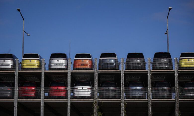 03biz tariffs vw thfv facebookjumbo.jpg