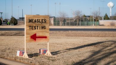 04hs measles 01 jgbl facebookjumbo.jpg