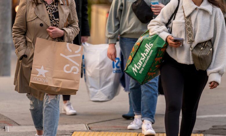 108063265 1731605780005 gettyimages 2184035506 us retail sales.jpeg