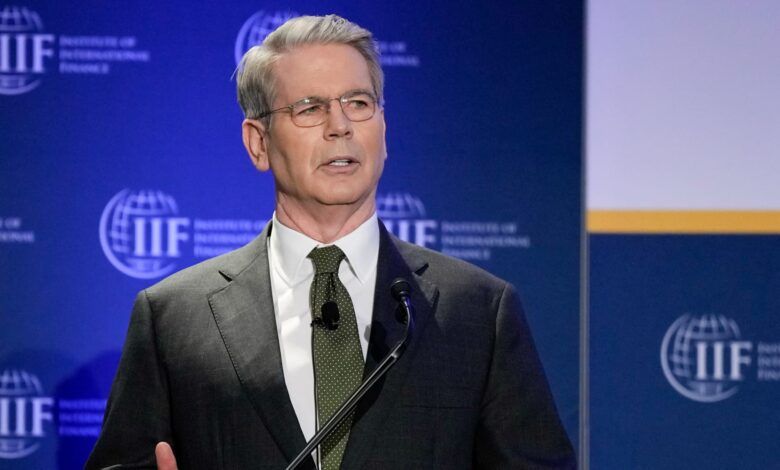 108135419 1745418589175 gettyimages 2210992830 imf world bank.jpeg