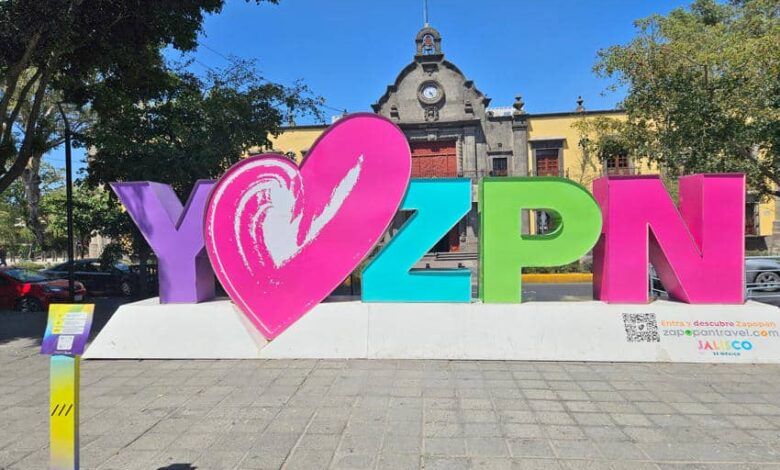 Shutterstock 2452258291 zapopan sign.jpg