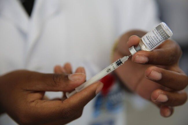 Vacunacion fiebre amarilla.jpg