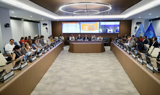 Closing ec 176.jpg