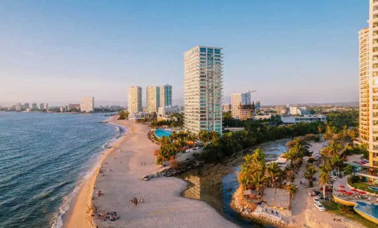 Shutterstock 2263822025 coastline hotels hello cinthia.jpg