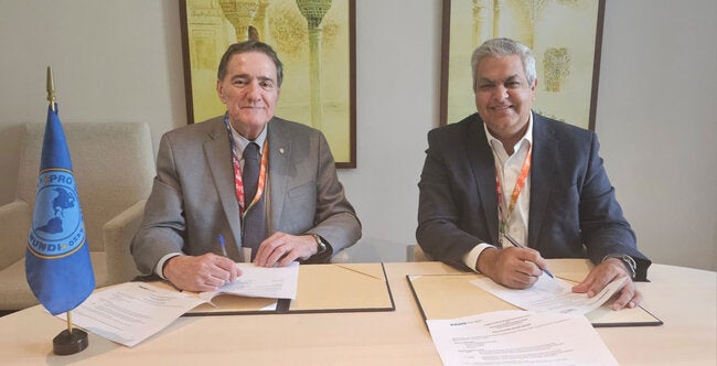 Sign mou paho cdri.jpg