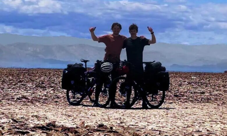 02 sm bikepack boys in the desert.jpg