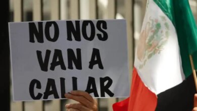 1029686 manifestacion libertad de expresion impreso.jpg