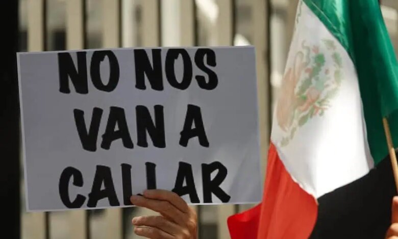 1029686 manifestacion libertad de expresion impreso.jpg