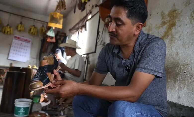 1042922 huaraches yalalag oaxaca impreso.jpg