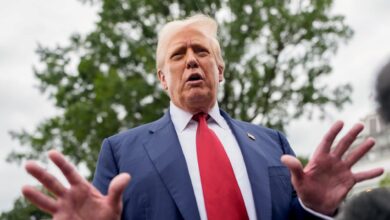 108181660 1754399306792 gettyimages 2227326750 trump depart wh.jpeg